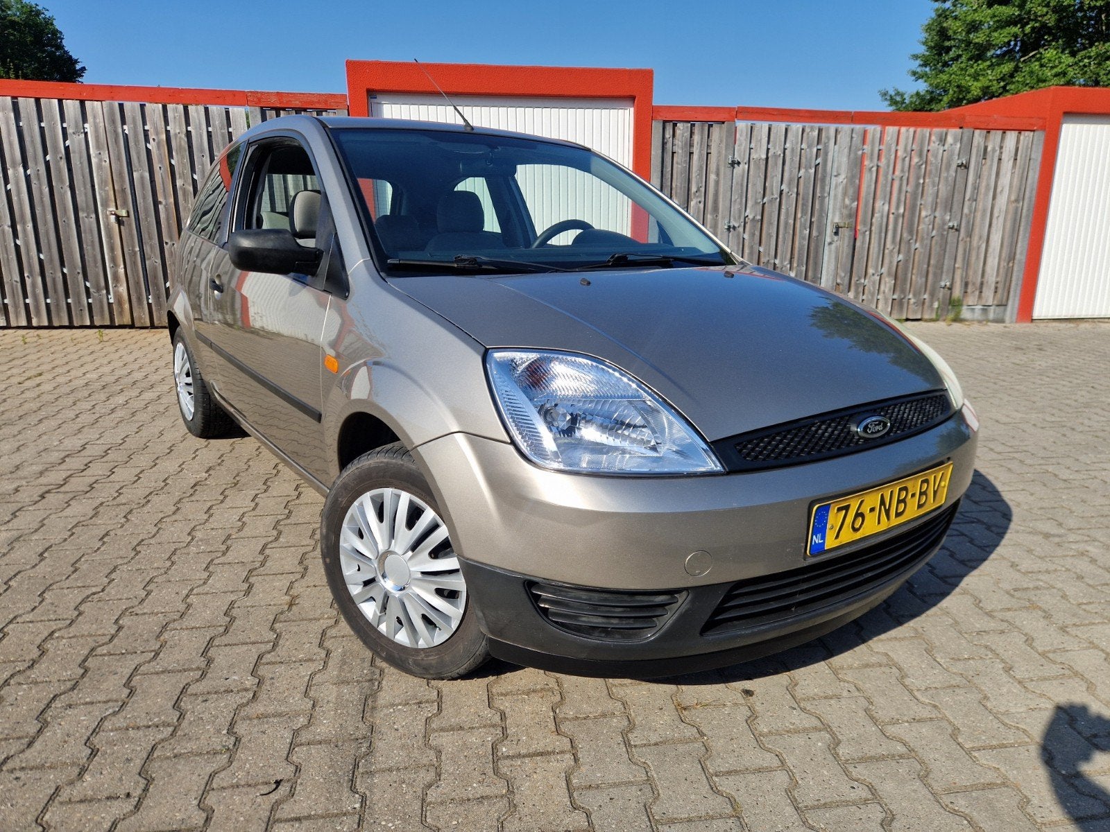 FORD FİESTA 144.000 NAP NİEUWE APK!, Auto's, Ford, Voorwielaandrijving, Stof, 1242 cc, 4 cilinders