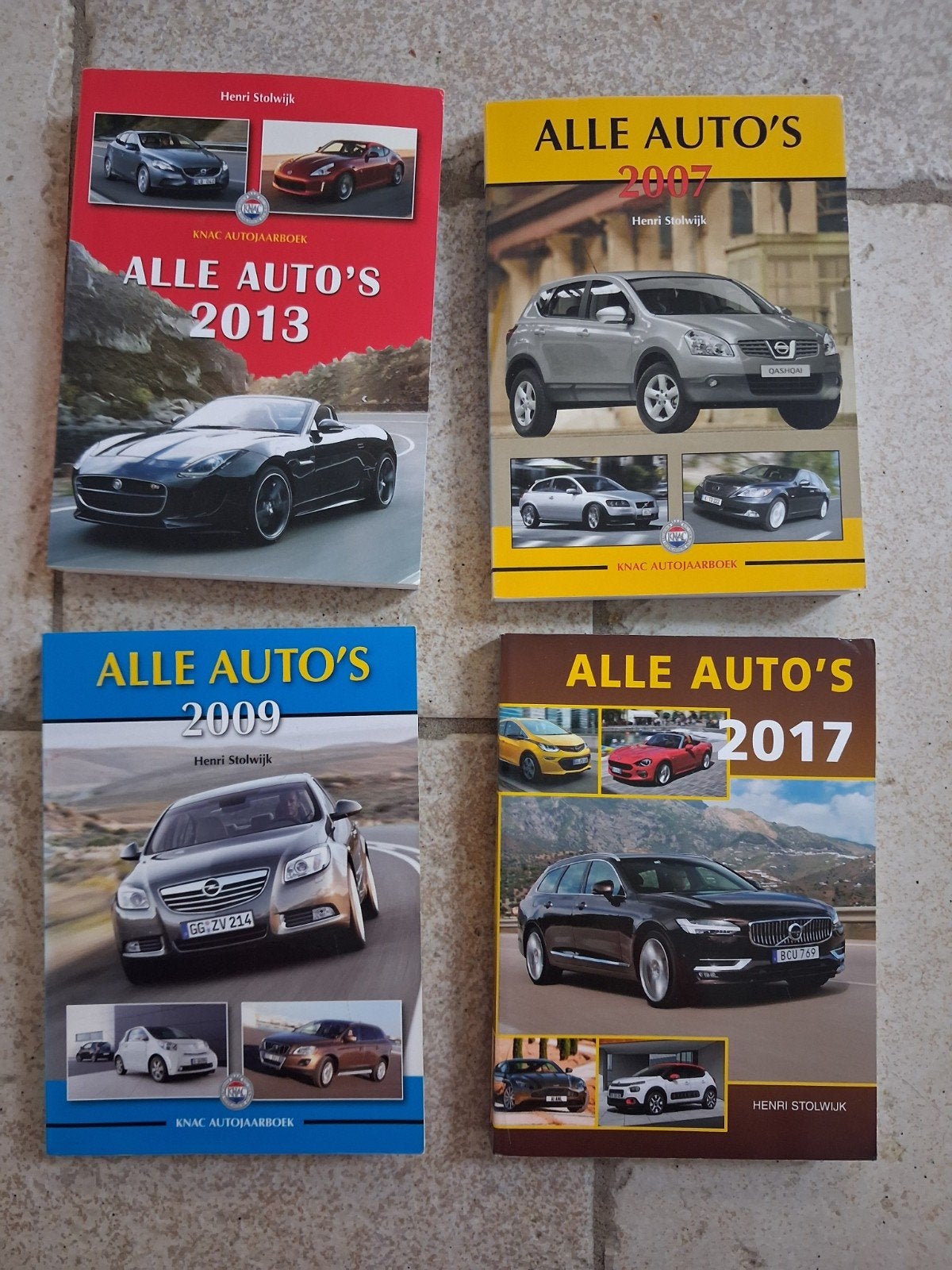 KNAK Autojaarboek 'Alle Auto's' 2007, 2009, 2013, 2017, Boeken, Ophalen of Verzenden, Gelezen, Algemeen, Henri Stolwijk