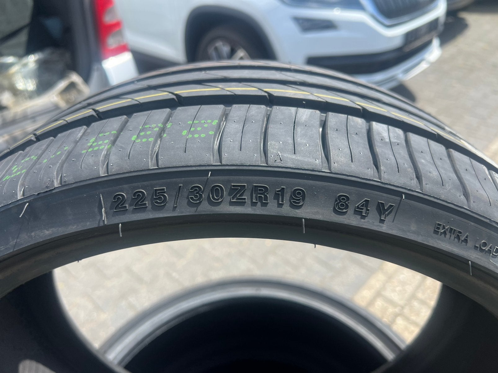 Nieuwe banden 225/30ZR19, Ophalen of Verzenden, Zo goed als nieuw