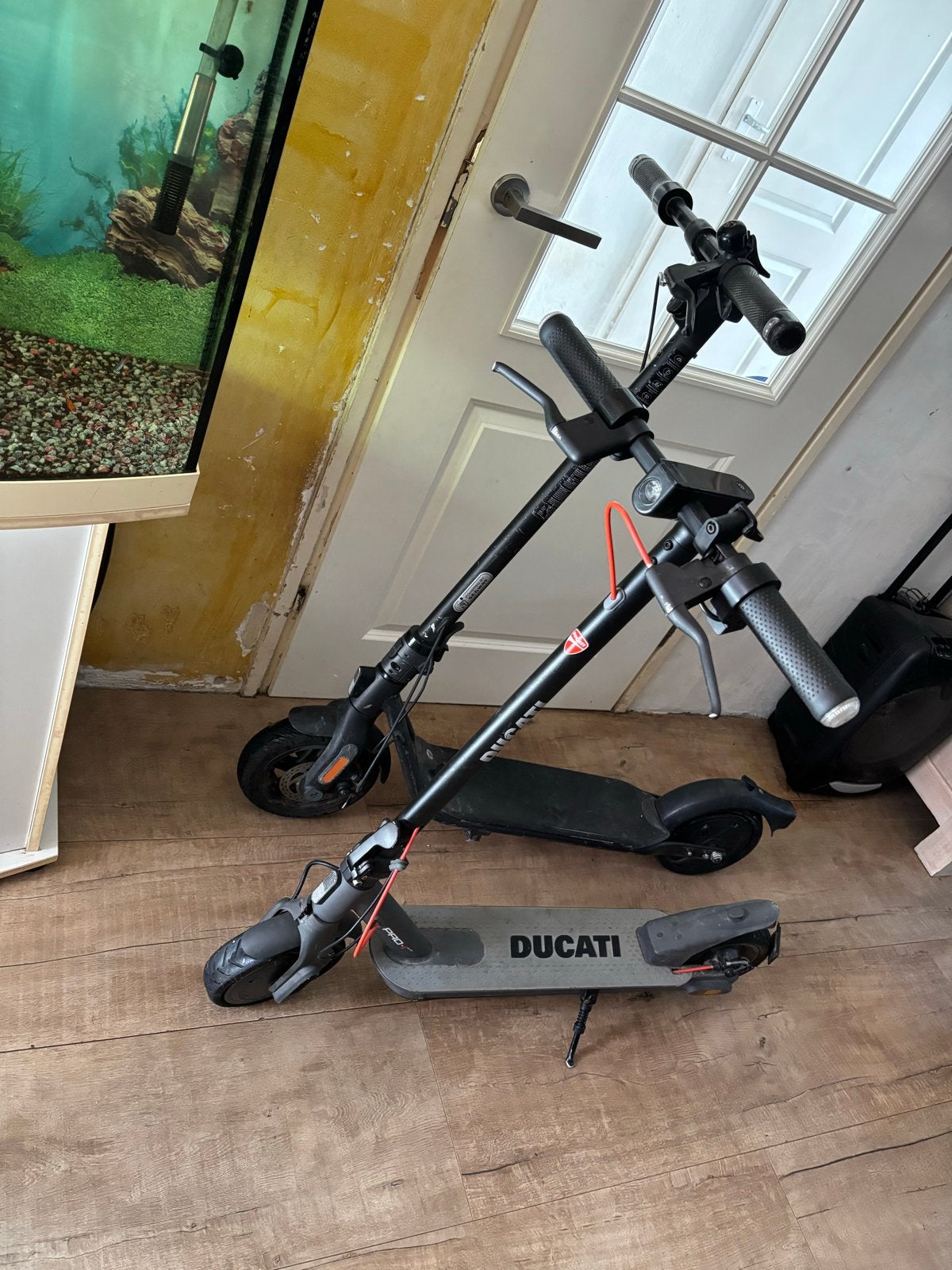 Ducati en Xiaomi elektrische steps, Fietsen en Brommers, Steps, Ophalen, Gebruikt, Elektrische step (E-scooter)