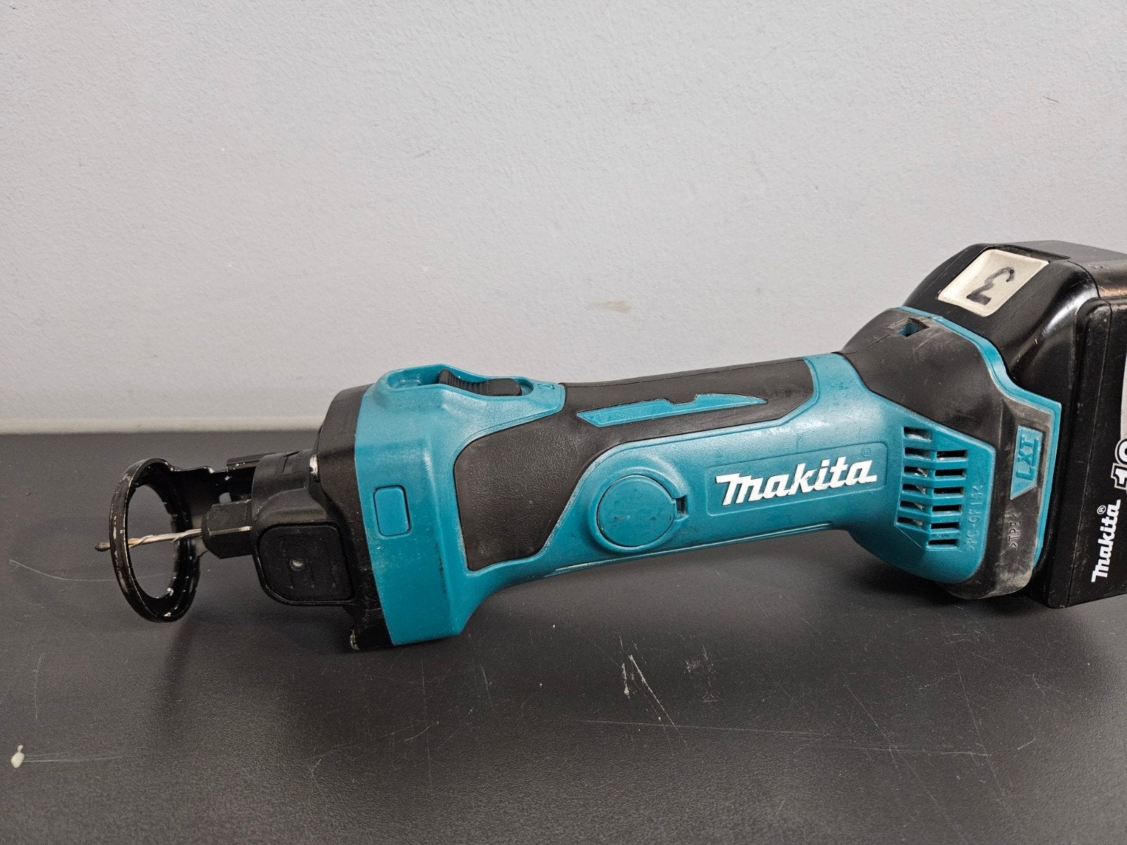 Makita DCO180 Gipsfrees - Zo goed als nieuw, Accu, Ophalen of Verzenden, Zo goed als nieuw, Makita