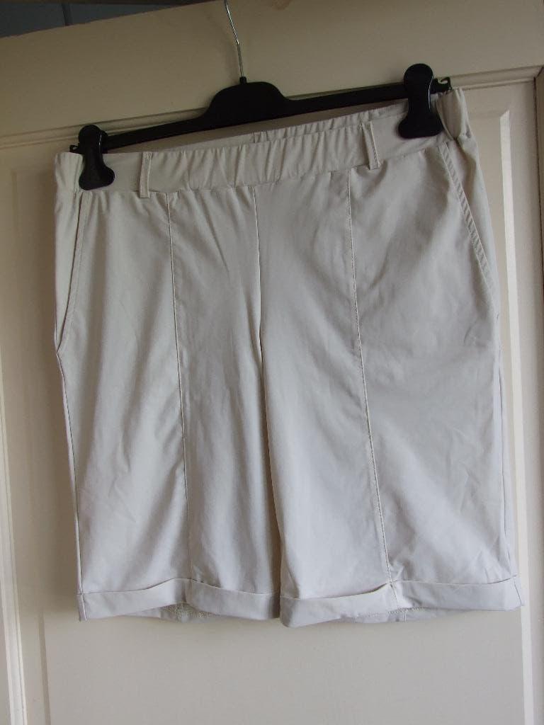 Ned nieuwe korte broek in travelstof beige M, Kleding | Dames, Maat 38/40 (M), Kort, Beige, Nieuw