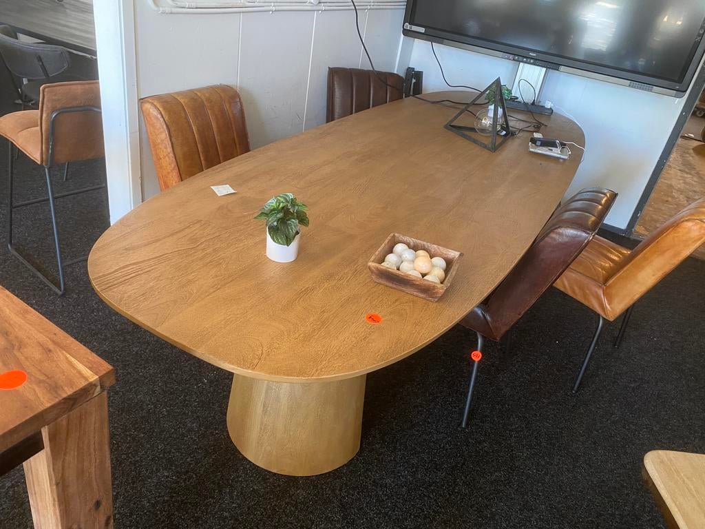 Bruin eiken Deens ovale tafel 300x100 cm