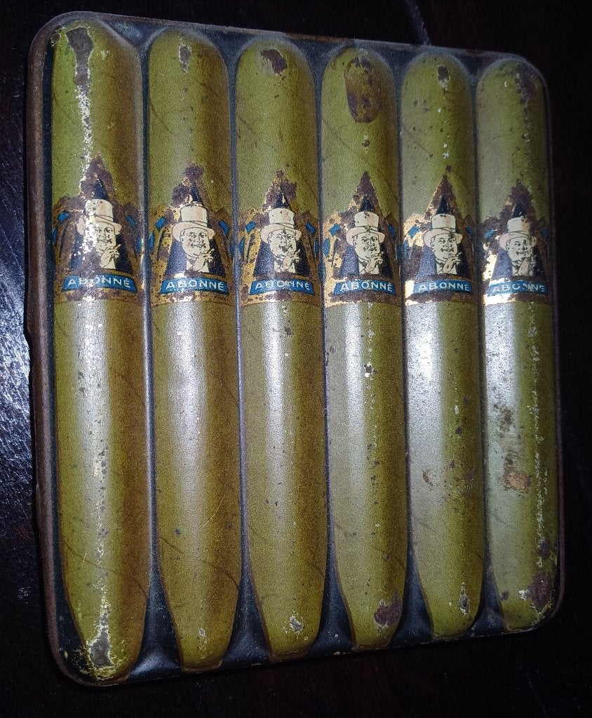 zeer oude blikken sigarendoos, Verzamelen, Ophalen of Verzenden, Gebruikt, Tabaksdoos of Verpakking