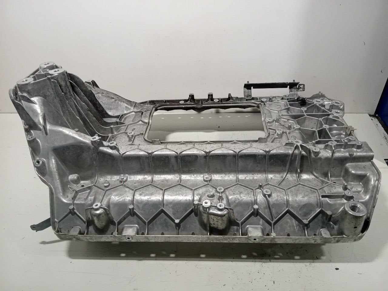 Subframe voor Mercedes-Benz EQ-Klasse, Auto-onderdelen, Onderdelen@venauto.nl, Van der Ven Autorecycling B.V., Gebruikt, Ettenseweg 76, 4706 PB Roosendaal, The Netherlands