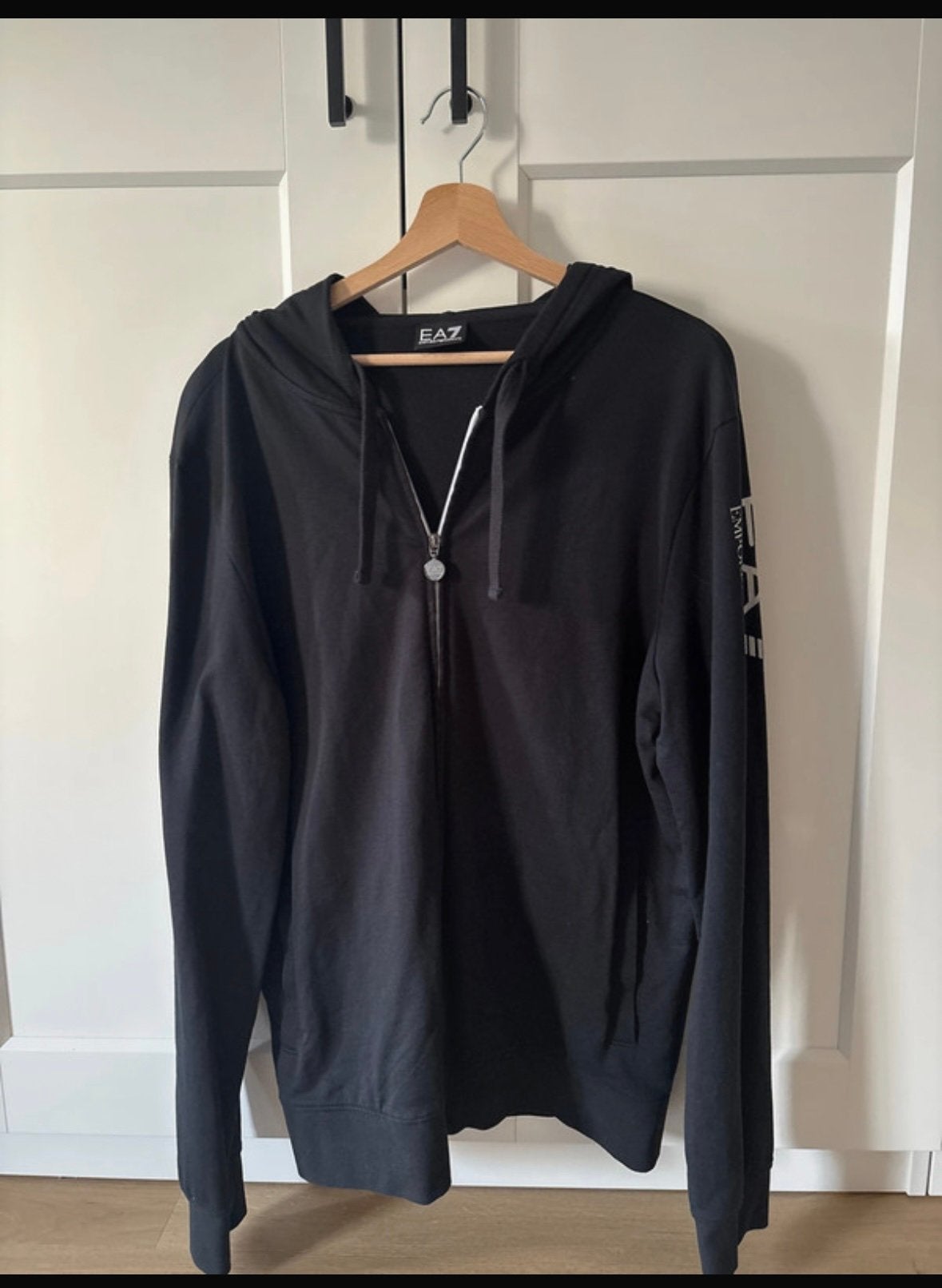 Georgio Armani sportvest, Ophalen, Zo goed als nieuw, Maat 46/48 (XL) of groter, Zwart