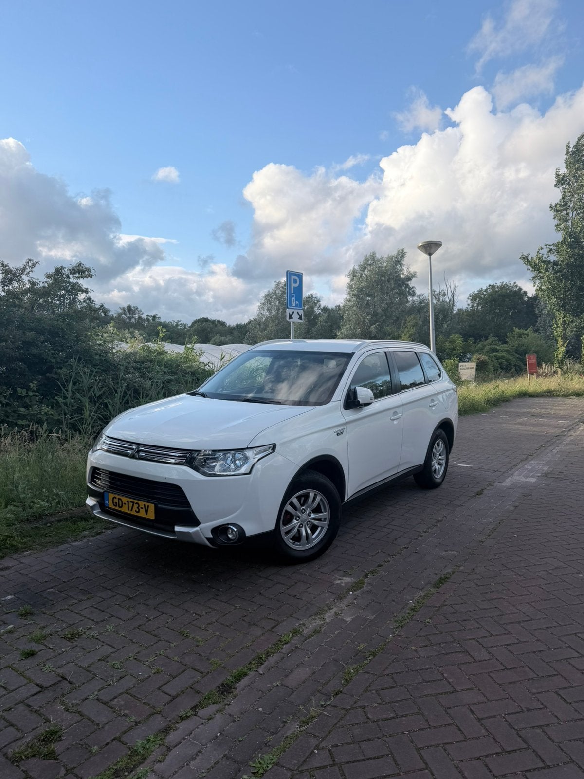 Mitsubishi - Outlander 2.0 PHEV Business Edition X-Line, Auto's, 1998 cc, Outlander, Wit, Bedrijf