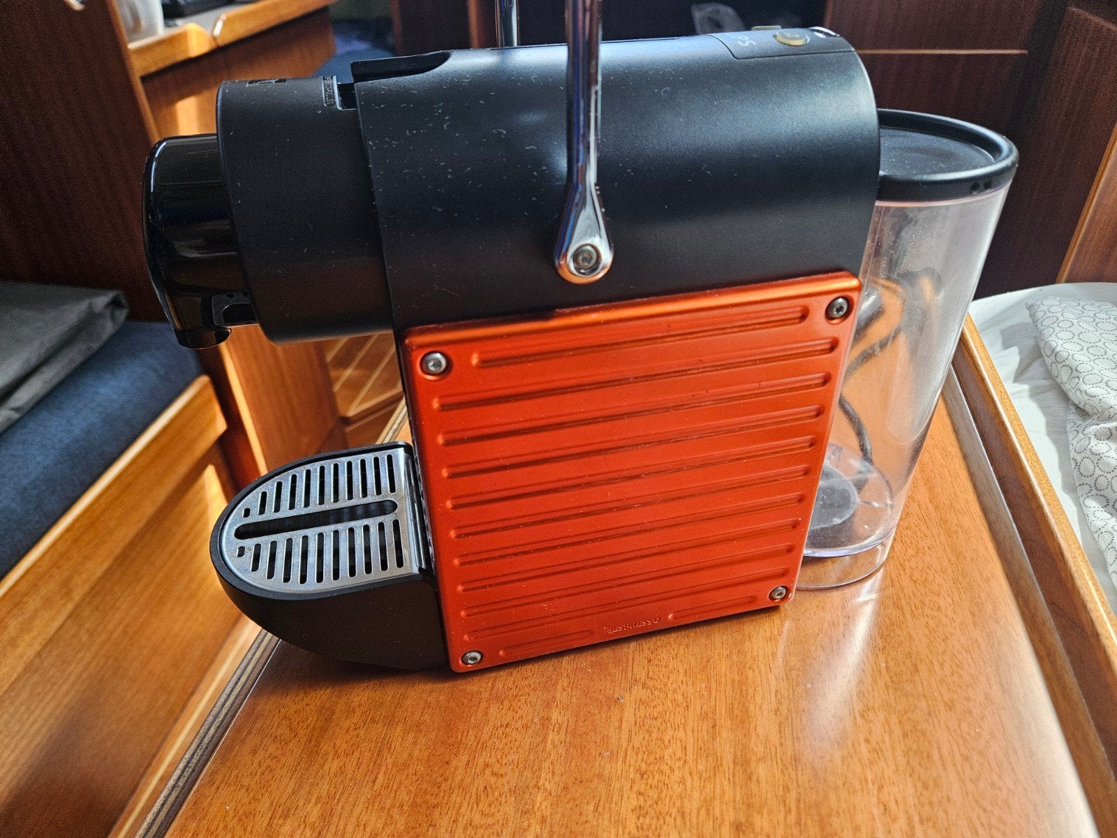 Krups Nespresso Pixie XN3006 - Oranje, Ophalen, Gebruikt, Espresso apparaat, 1 kopje