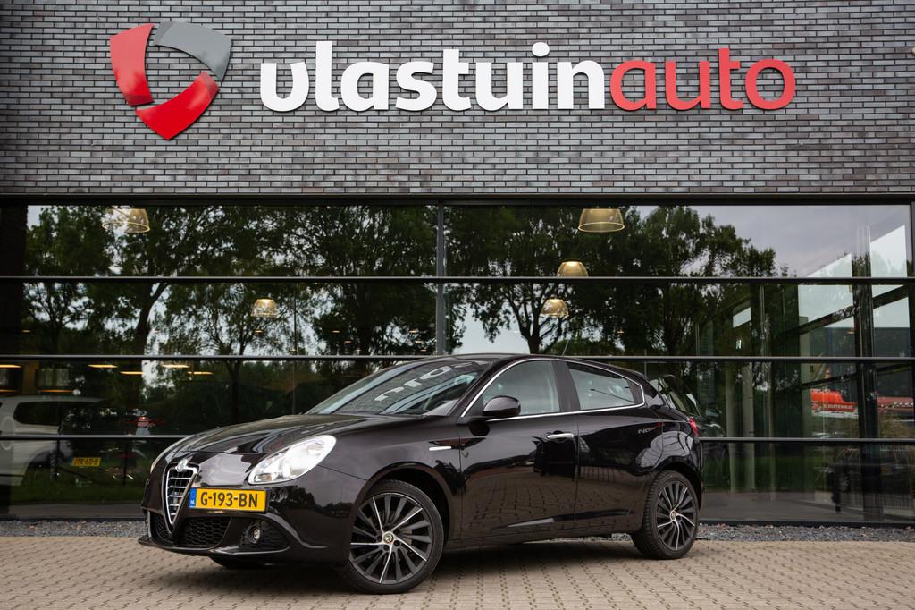 Alfa Romeo Giulietta 1.4 T Distinctive , Cruise control, Sto, Auto's, Alfa Romeo, Euro 5, Zwart, 4 cilinders, Zwart