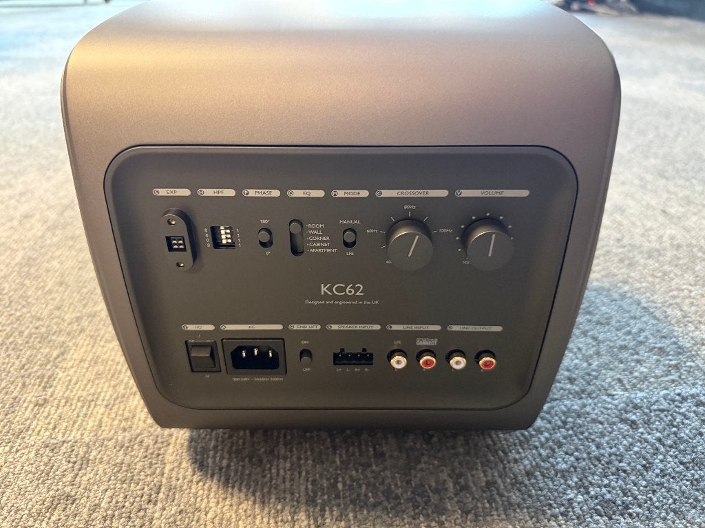 KEF KC62 Actieve Subwoofer – Titanium Gray, 150 watt of meer, Subwoofer, Inclusief kabels, Ophalen of Verzenden