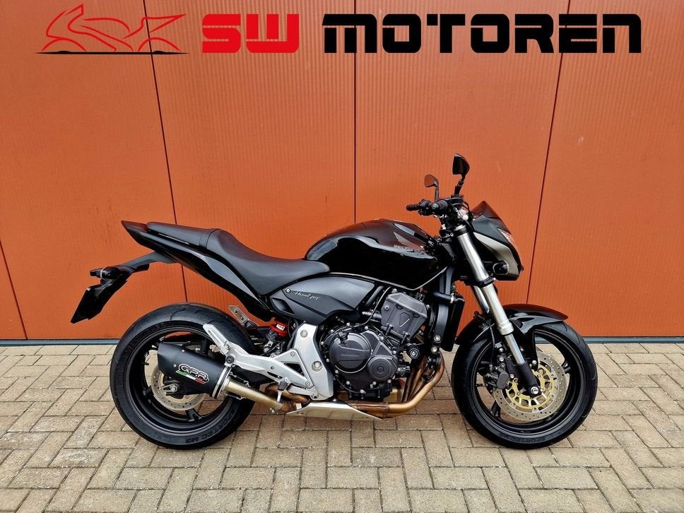 CB600F HORNET, BLACK EDITON, LAGE KM, NIEUWSTAAT! CB 600 F, Motoren, HONDA, 4 cilinders, Motorrijbewijs A, Bedrijf