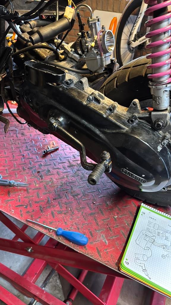 Piaggo blok hexagon 125, Fietsen en Brommers, Ophalen of Verzenden, Zo goed als nieuw, Blok, Piaggio