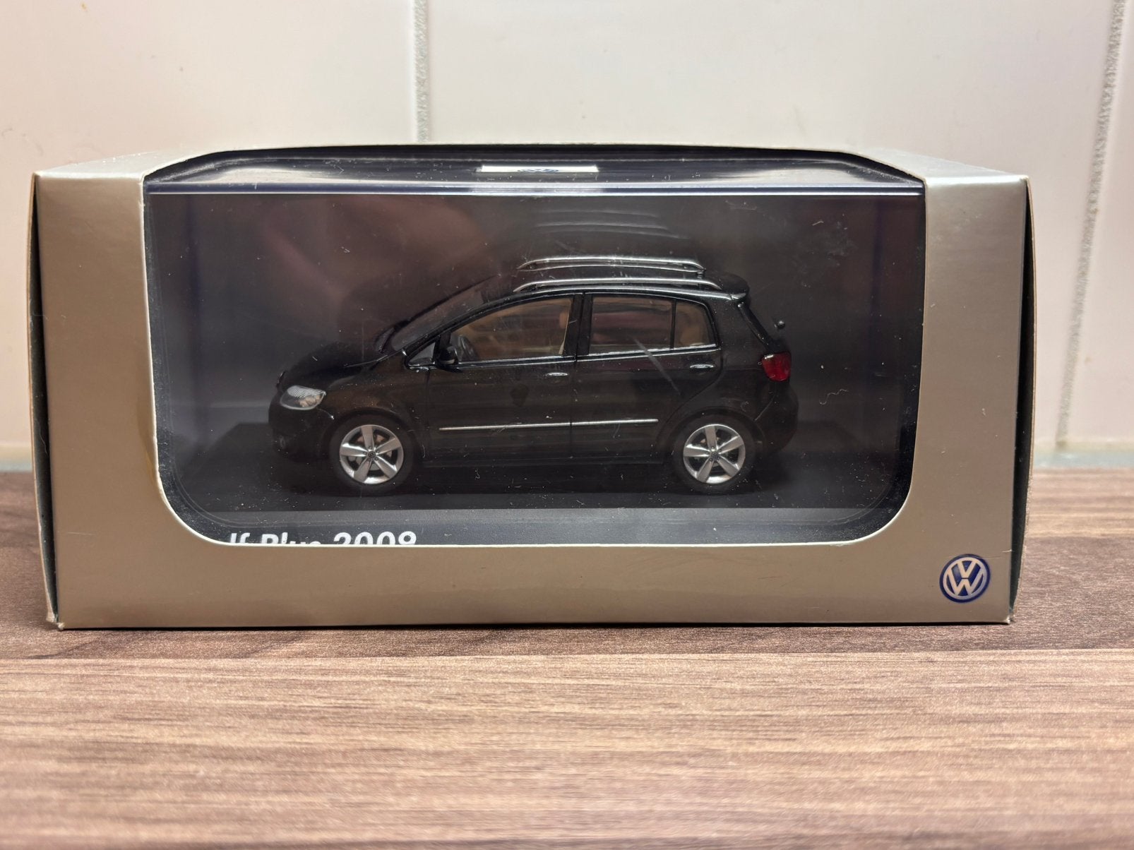 Volkswagen Golf Plus 2009 Zwart Schuco 1:43, Hobby en Vrije tijd, Modelauto's | 1:43, Ophalen of Verzenden, Nieuw, Auto, Schuco