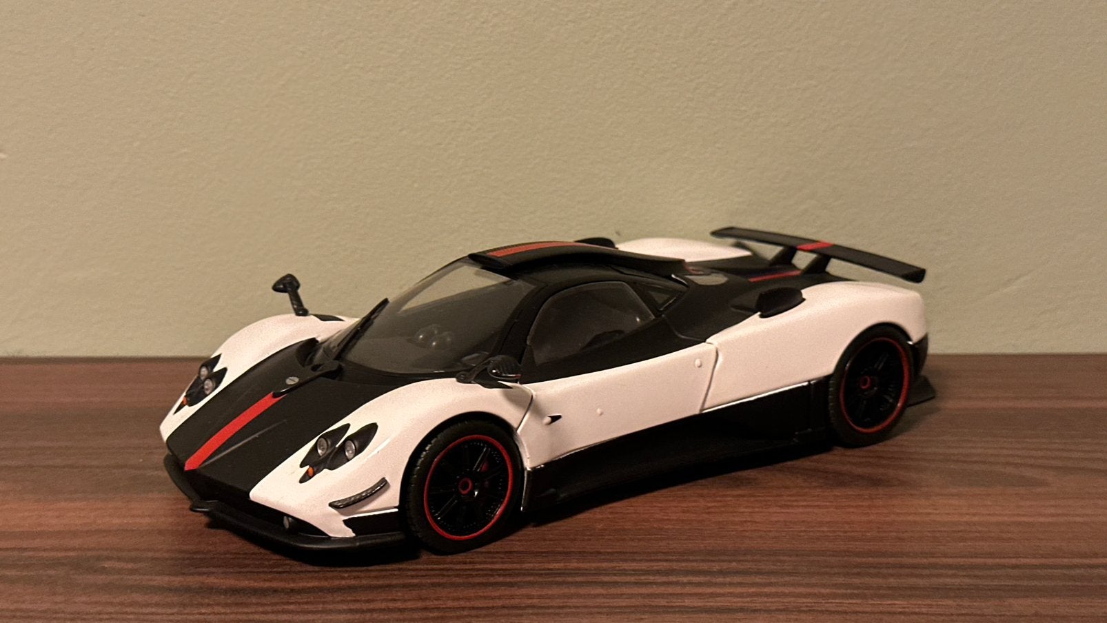 Pagani Zonda Cinque, Ophalen of Verzenden, Zo goed als nieuw, Motor, Overige merken
