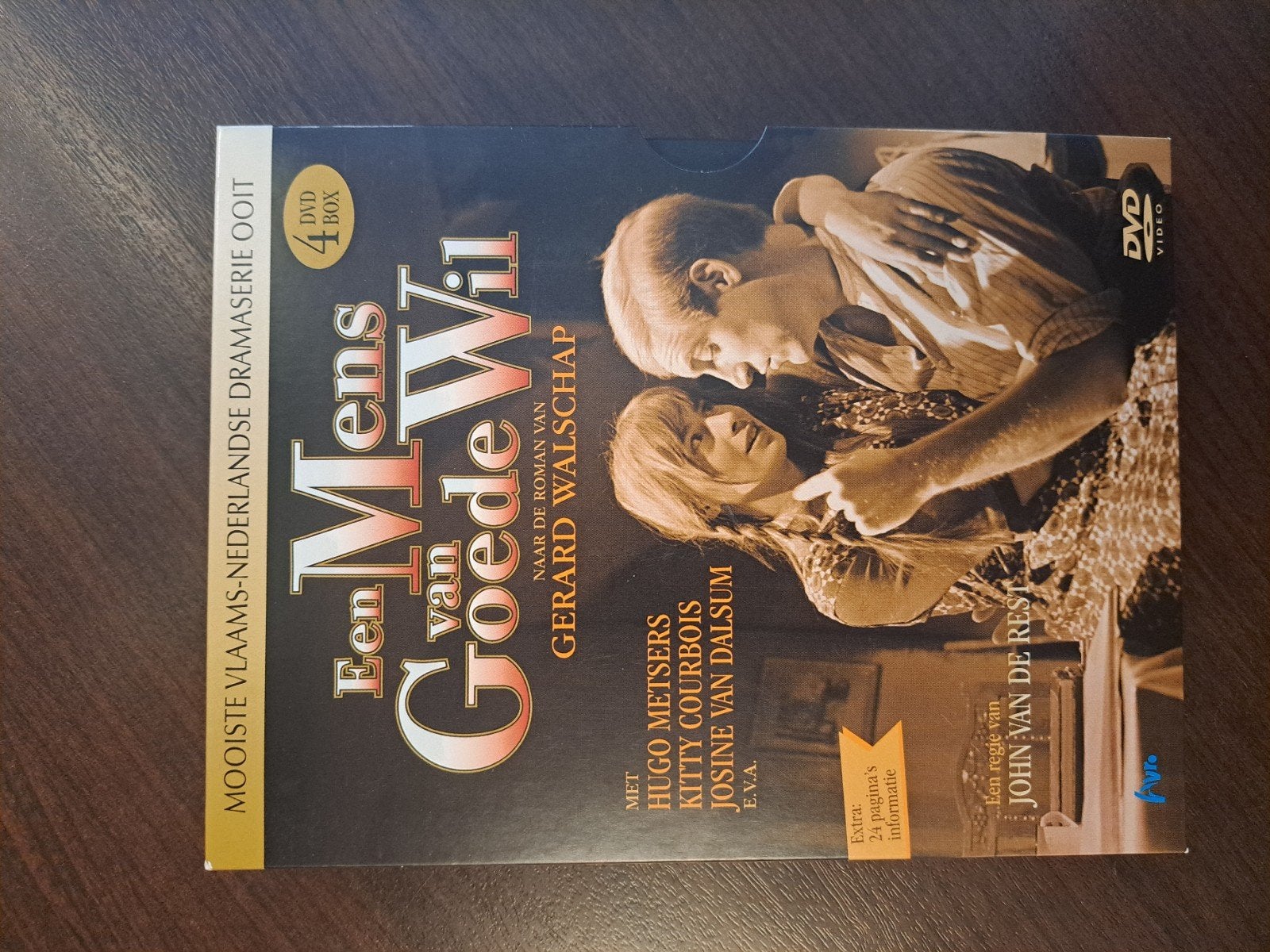 allerlei verschillende dvd boxen NLO, Ophalen of Verzenden, Zo goed als nieuw