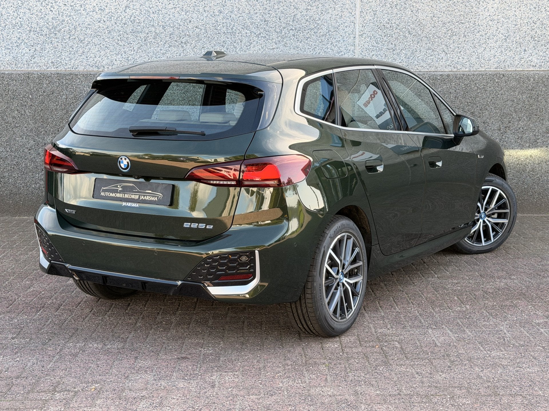 BMW 2 Serie Active Tourer 225e xDrive M-Pakket | Sanremo Gre, Auto's, Automaat, 1800 kg, Gebruikt, Euro 6