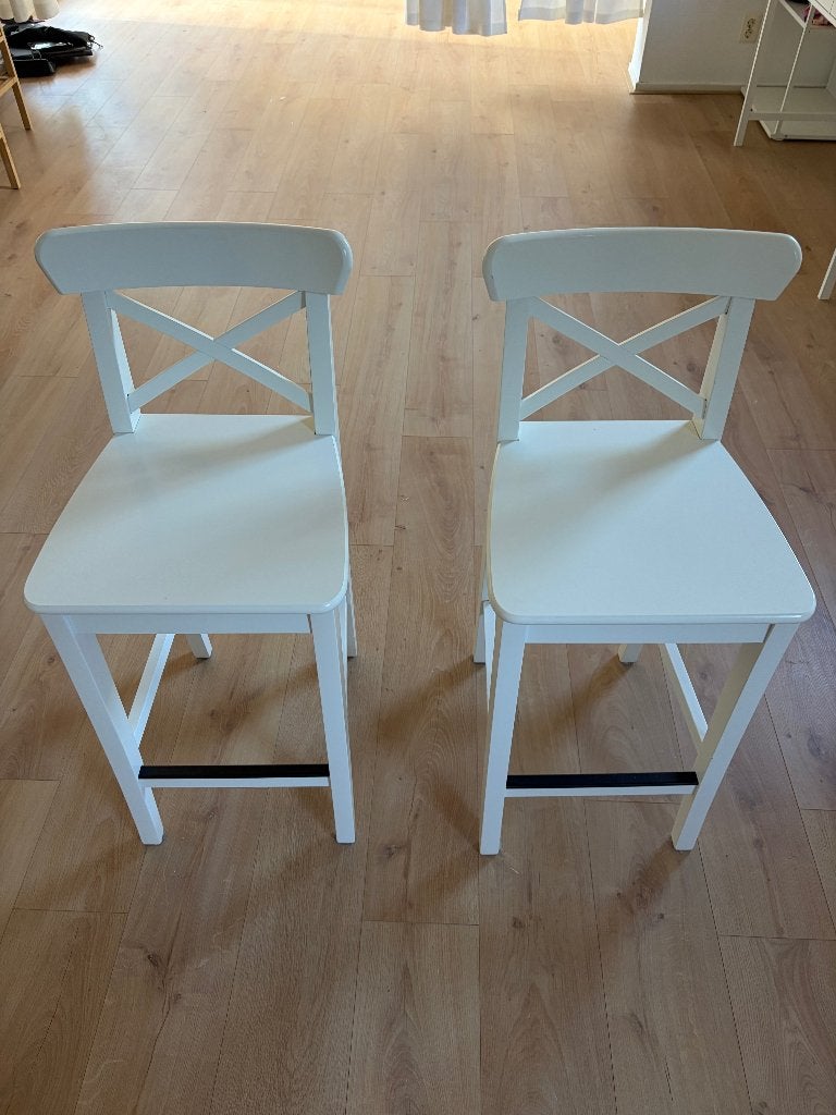 Ikea Ingolf Houten Barkrukken - witte (2), Ophalen, 60 tot 90 cm, Zo goed als nieuw, Hout