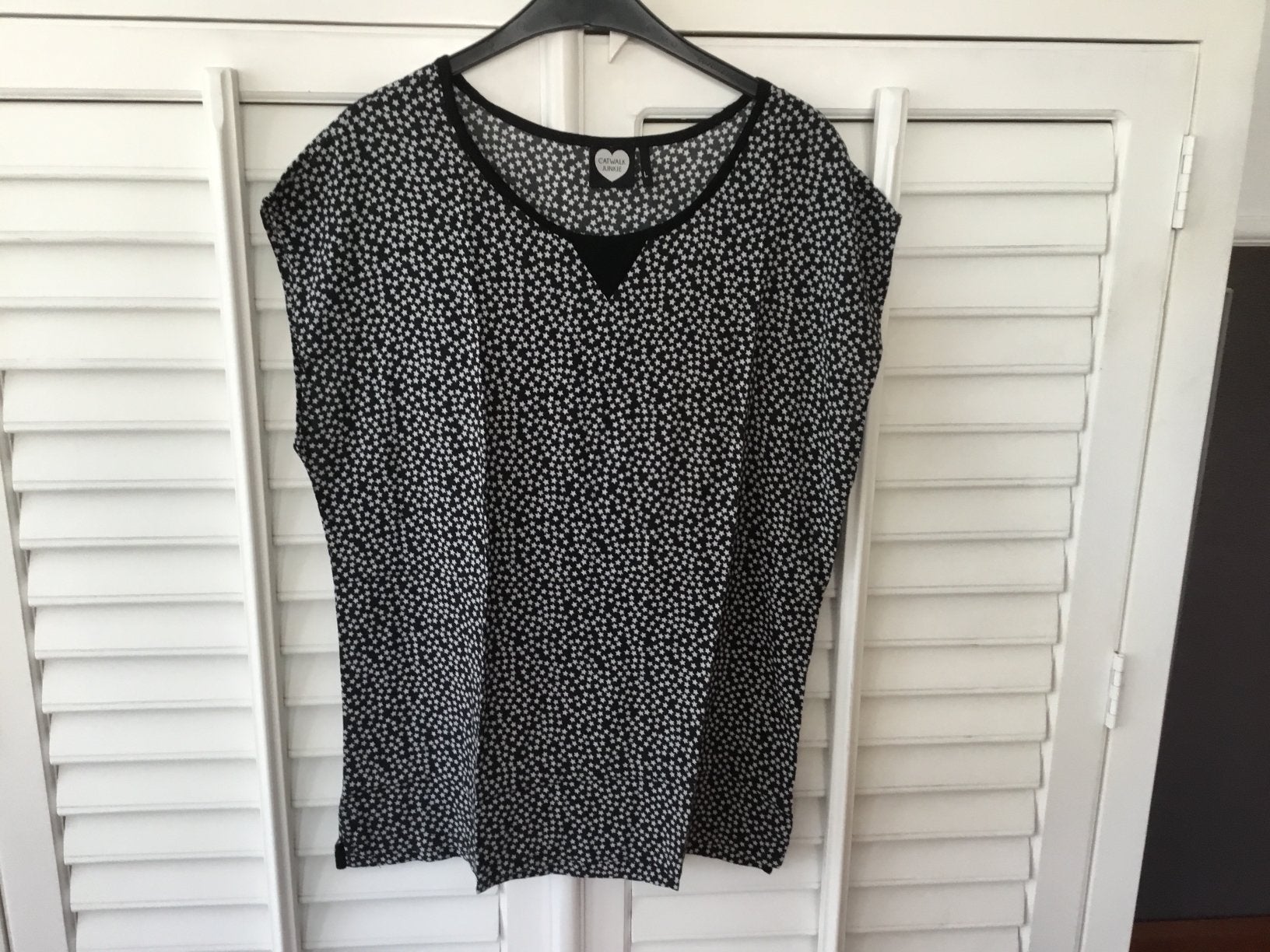 CATWALK JUNKIE top/blouses L, Ophalen of Verzenden, Zo goed als nieuw, Zwart, Zonder mouw