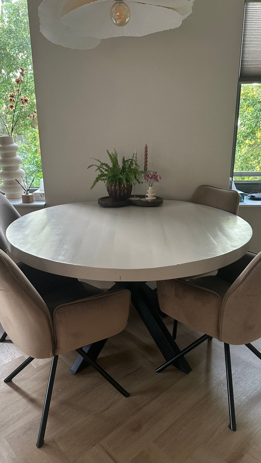 Prachtig eettafel   mangohout , 130 cm rond., Ophalen, Overige materialen, Rond, Zo goed als nieuw