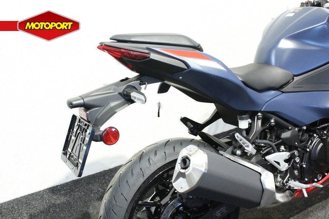 Kawasaki Ninja 500 SE, Bedrijf, Super Sport