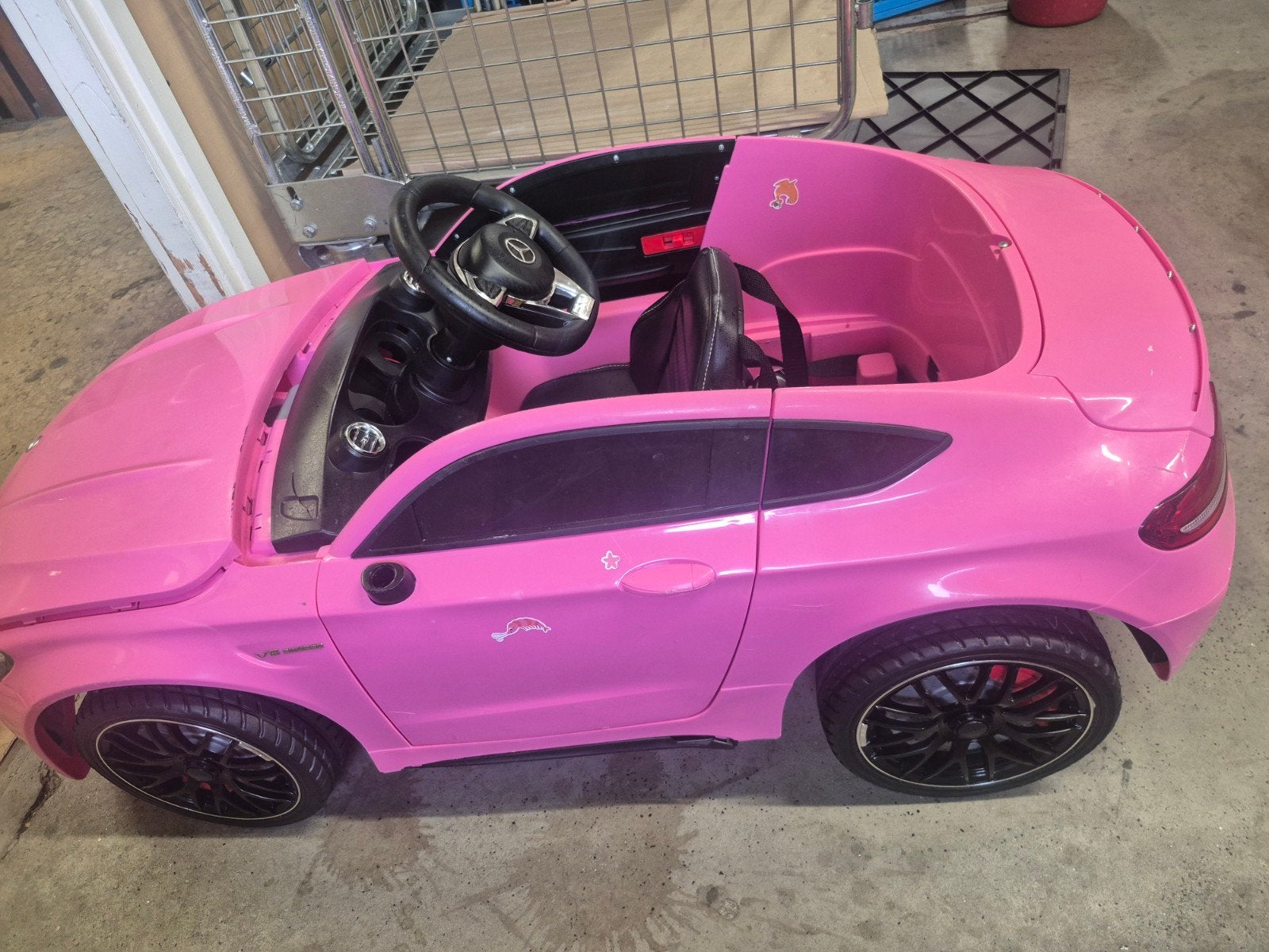 Roze Mercedes-Benz kinderauto met goede batterij, Ophalen of Verzenden, Gebruikt