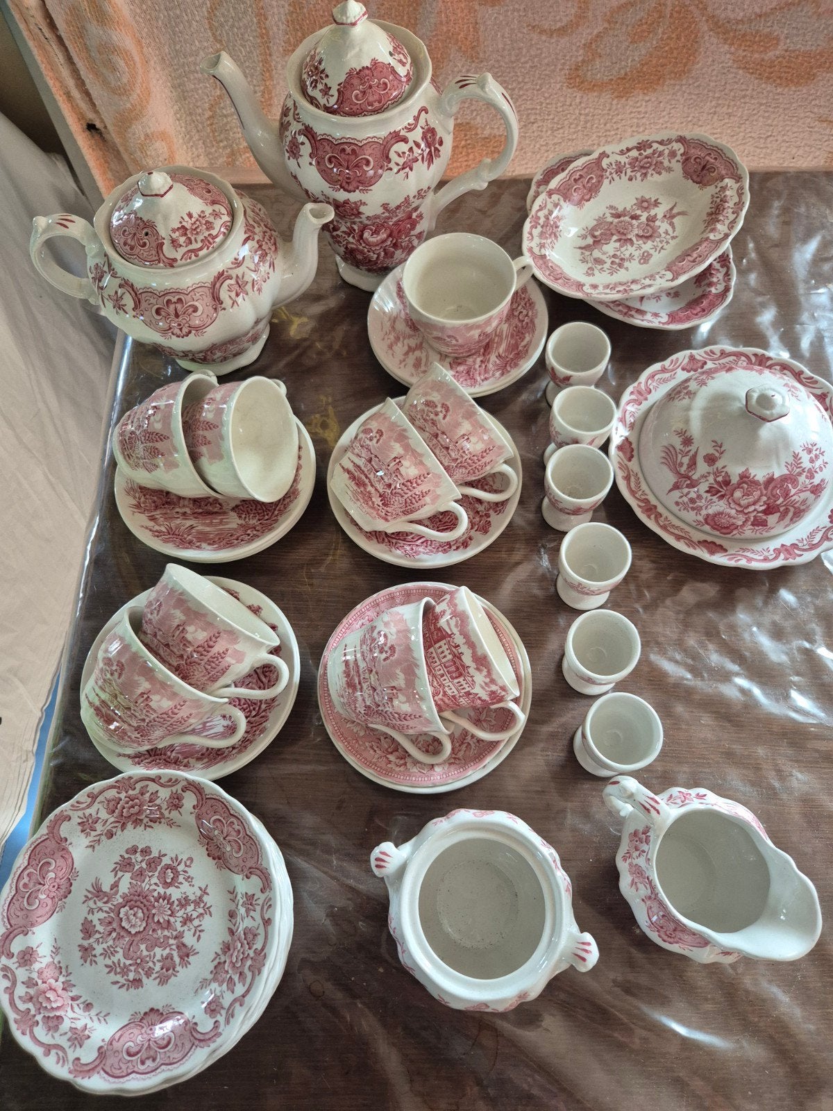 engels servies, Ophalen