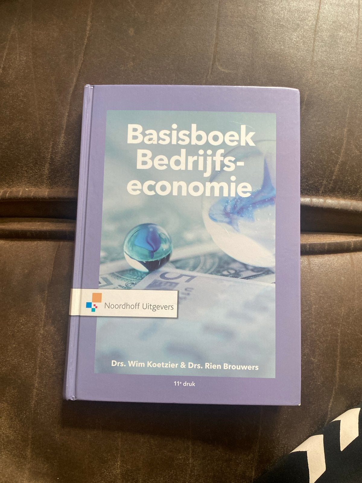 Basisboek Bedrijfseconomie - 11e druk, Ophalen of Verzenden, Gamma, Zo goed als nieuw, HBO