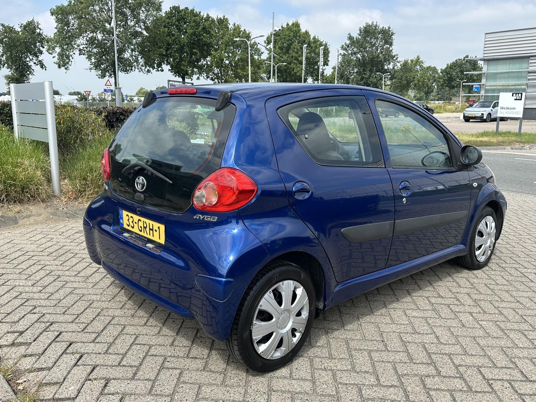 Toyota Aygo 1.0-12V + 5-DRS / AIRCO / RADIO, Voorwielaandrijving, Stof, Gebruikt, 68 pk