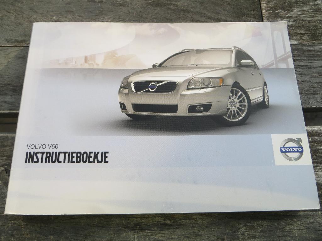 Instructieboek Volvo V50 2011 type 2012 incl. audio 336 blz, Auto diversen, Handleidingen en Instructieboekjes, Ophalen of Verzenden