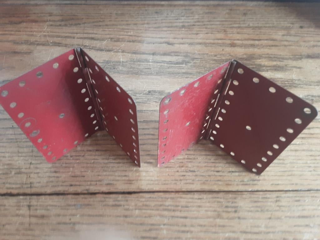 Te koop, 2 Meccano scharnierplaten, Ophalen of Verzenden, 1:50 tot 1:144