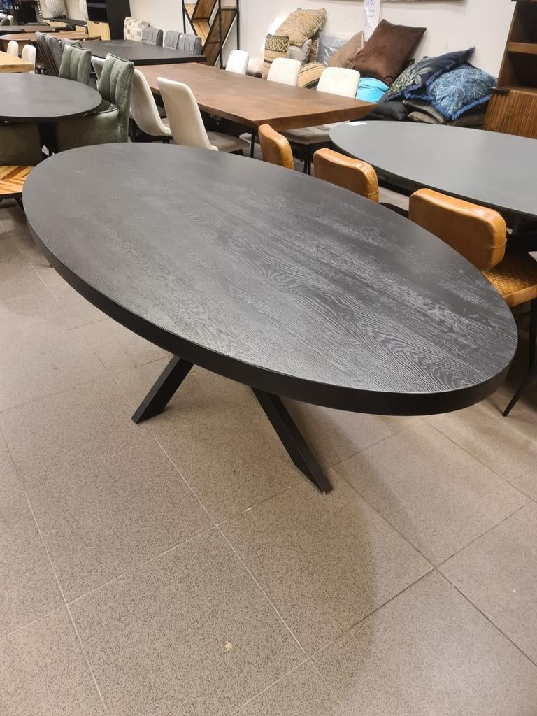 Nieuwe eettafel ovaal 220x110cm zwart eikenhout spinpoot, Ophalen, Hout, Zwart, .