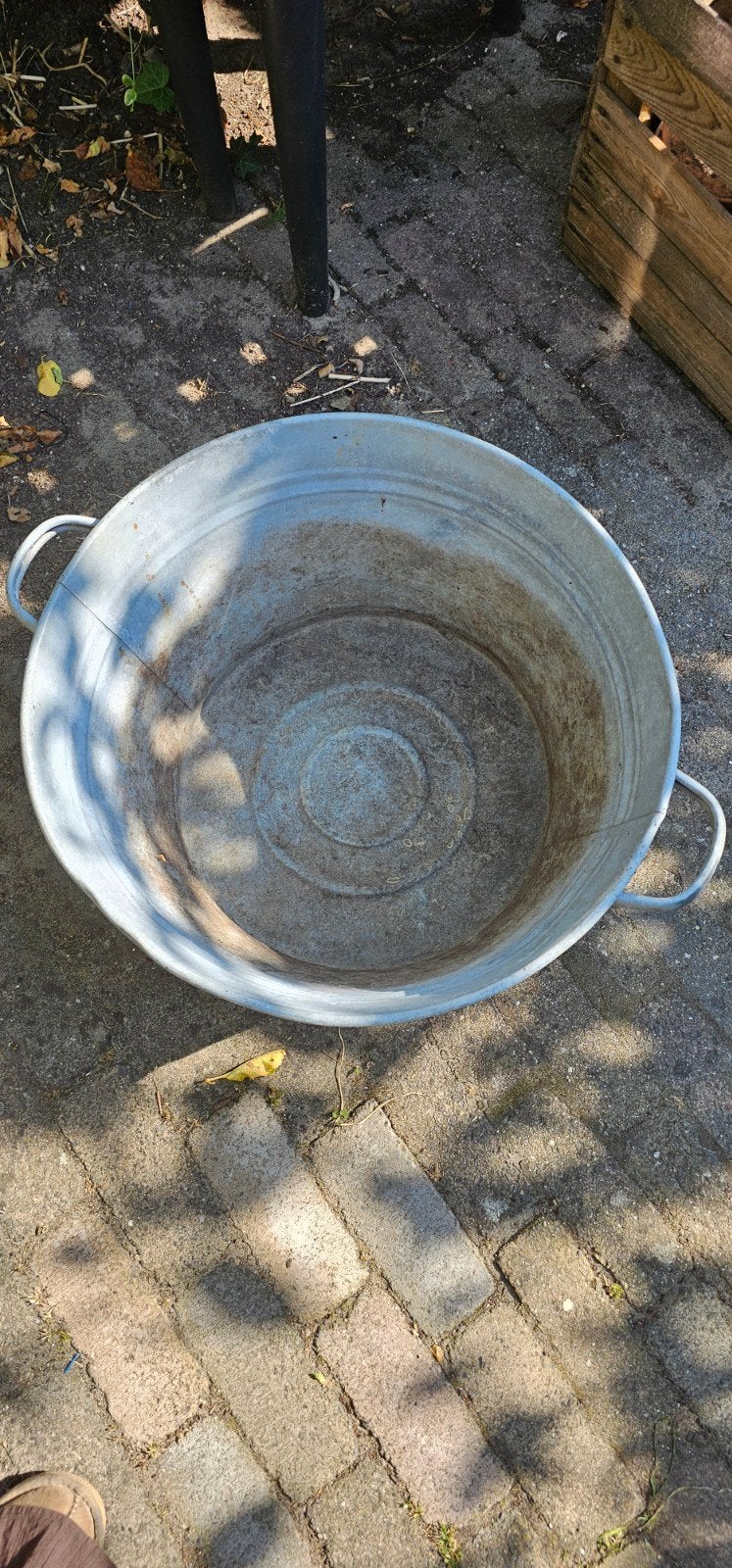 Grote zinken teil - Vintage wasbak of plantenbak, Ophalen