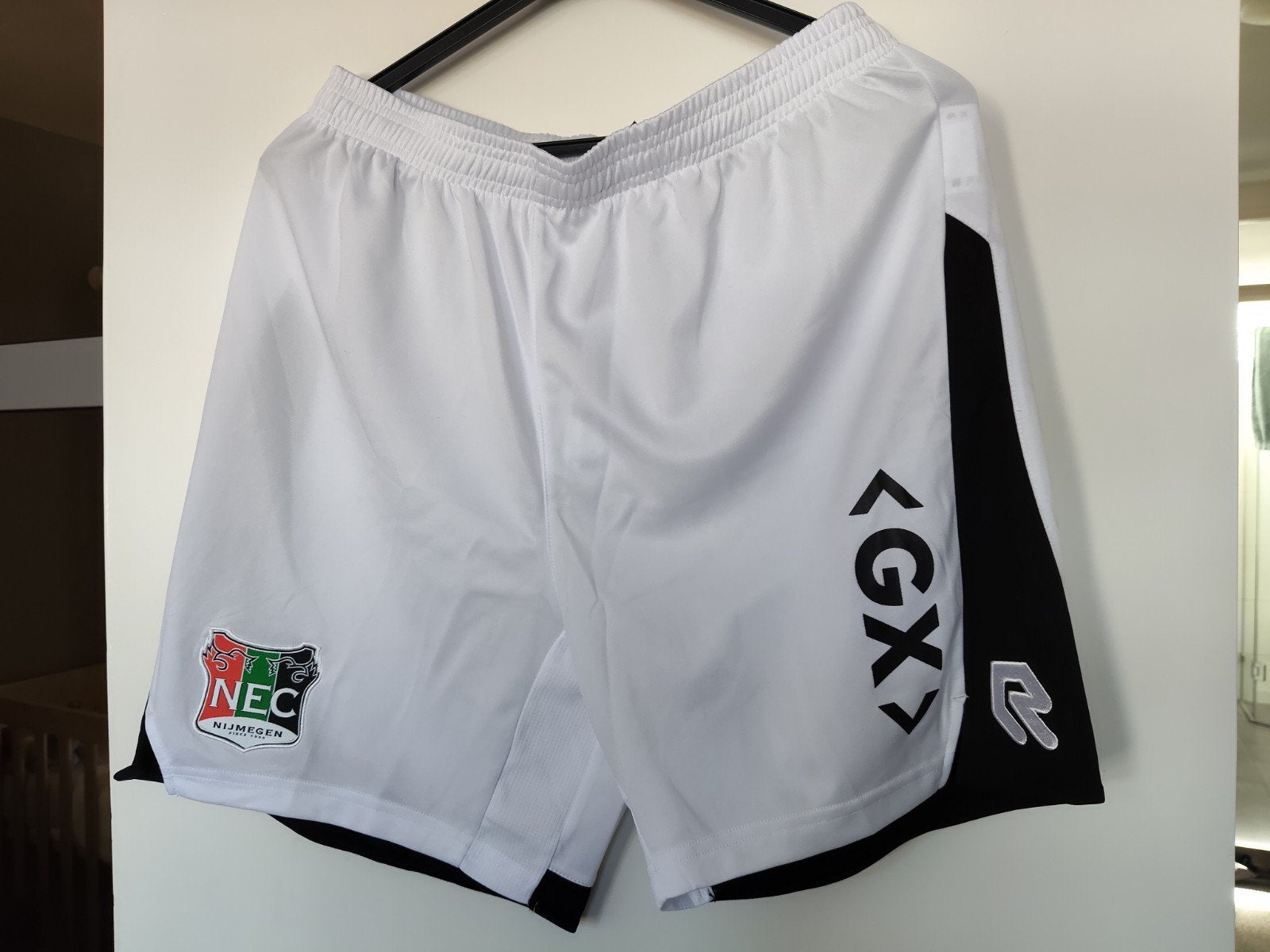 NEC Nijmegen Robey voetbalbroekje wit maat XL, Maat XL, Ophalen of Verzenden, Nieuw, Set