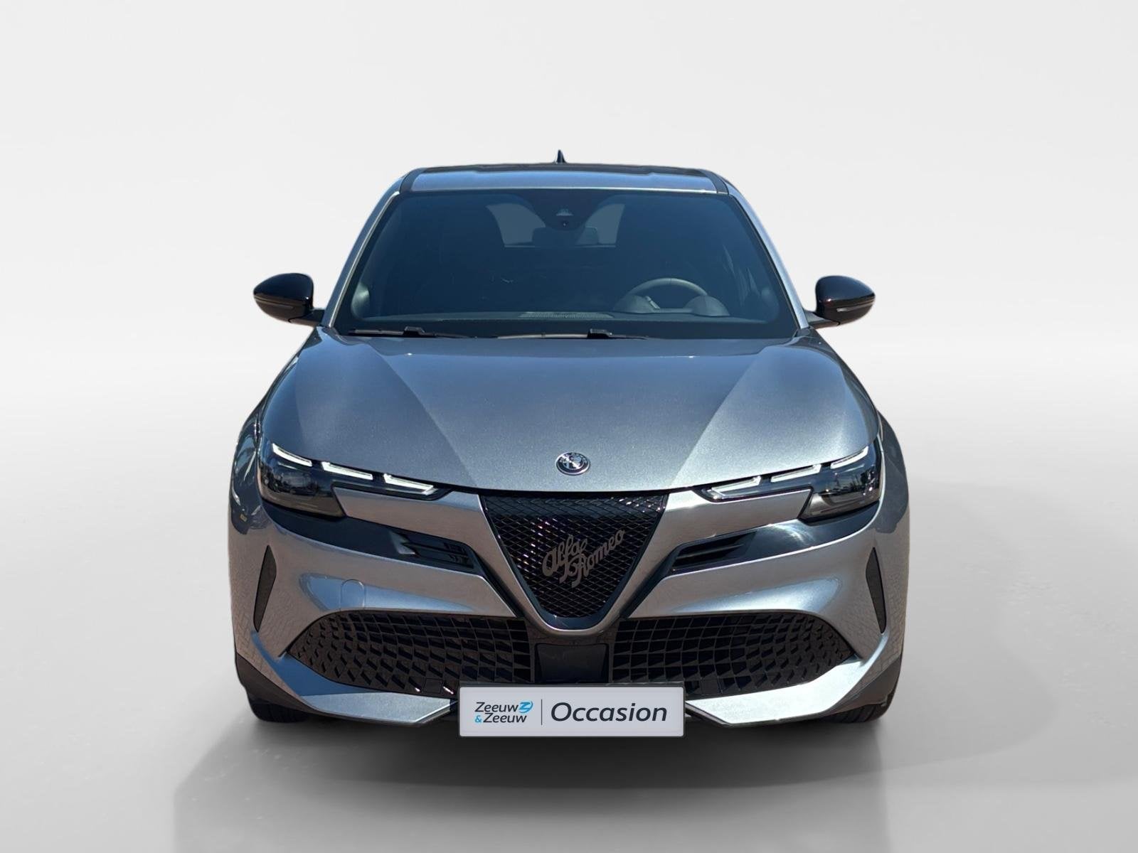 Alfa Romeo Junior Elettrica 54 kWh *Carplay*Climate Control*, Auto's, Alfa Romeo, 413 km, Stof, Gebruikt, Zwart