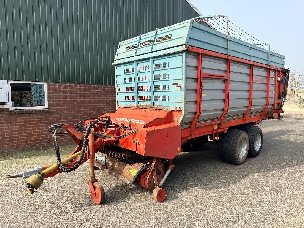 Mengele LAW360 Super Quadro Opraapwagen, Ophalen, Veehouderij, Weidebouw