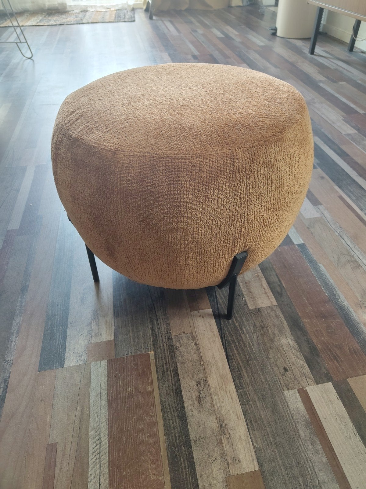 Roestbruin voetenbankje, Ophalen, Minder dan 50 cm, 50 tot 75 cm, Zo goed als nieuw