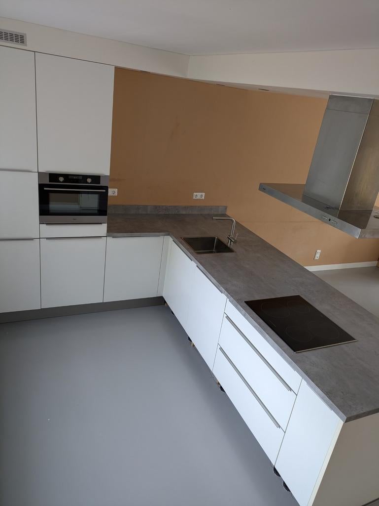 Nolte hoekkeuken met Pelgrim apparatuur en barfunctie, Huis en Inrichting, Keuken | Complete keukens, Ophalen, Gebruikt, Wit, Overige typen