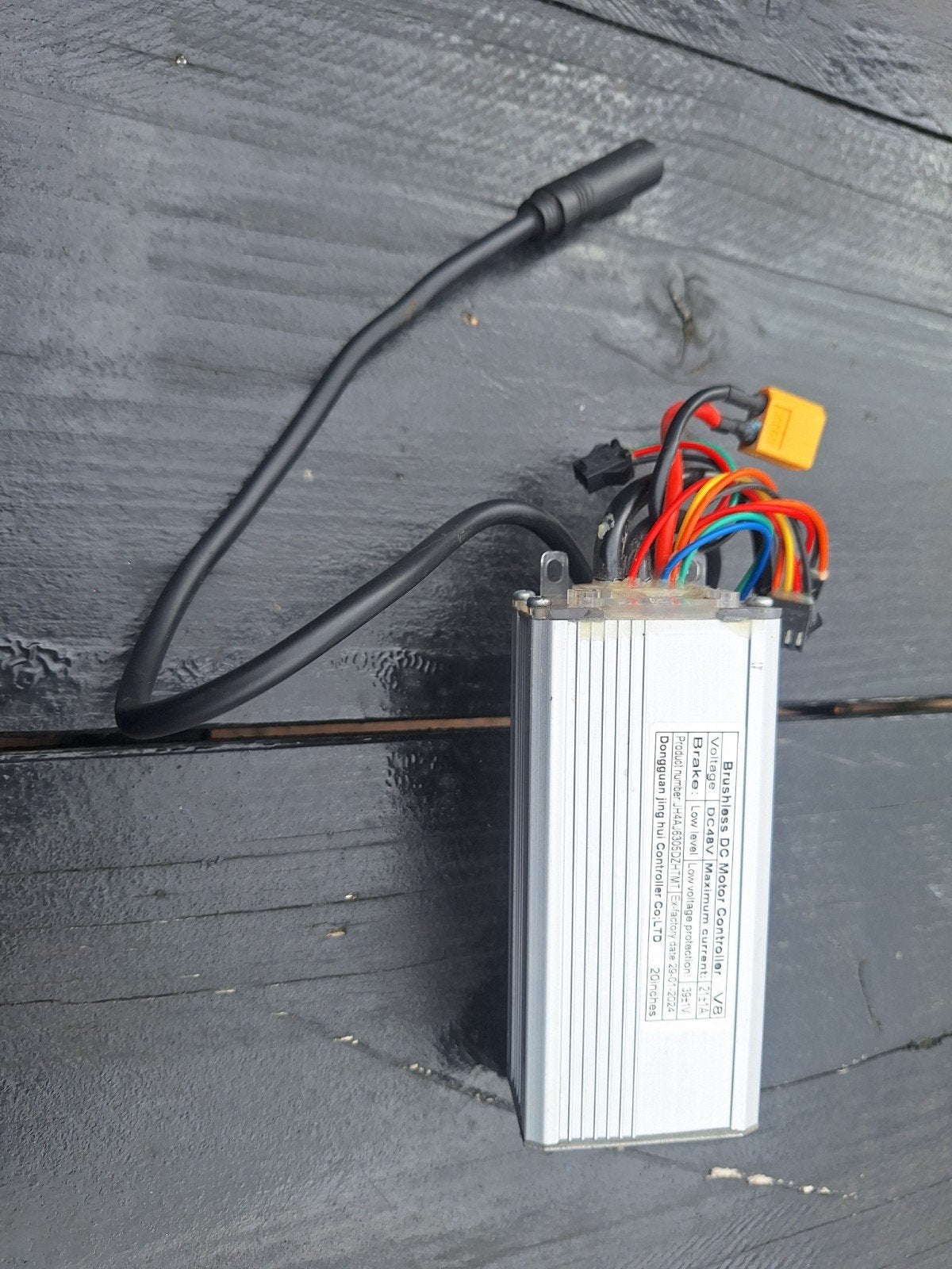 V8 (H9) controller opvoerbaar zwarte motorkabel, Ophalen of Verzenden, Zo goed als nieuw