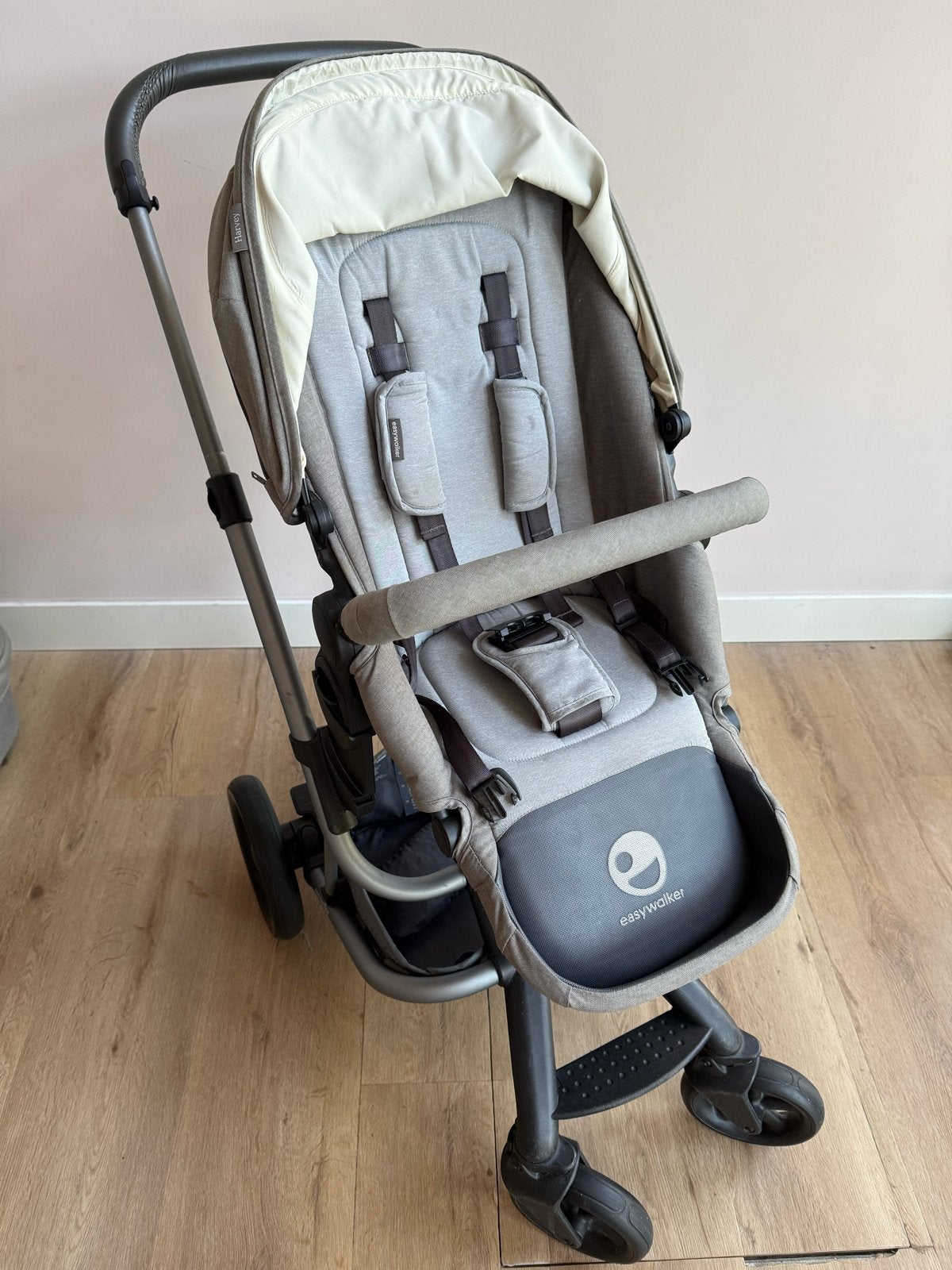 Easywalker Harvey kinderwagen compleet en netjes, Zo goed als nieuw, Combiwagen, Met reiswieg, Ophalen