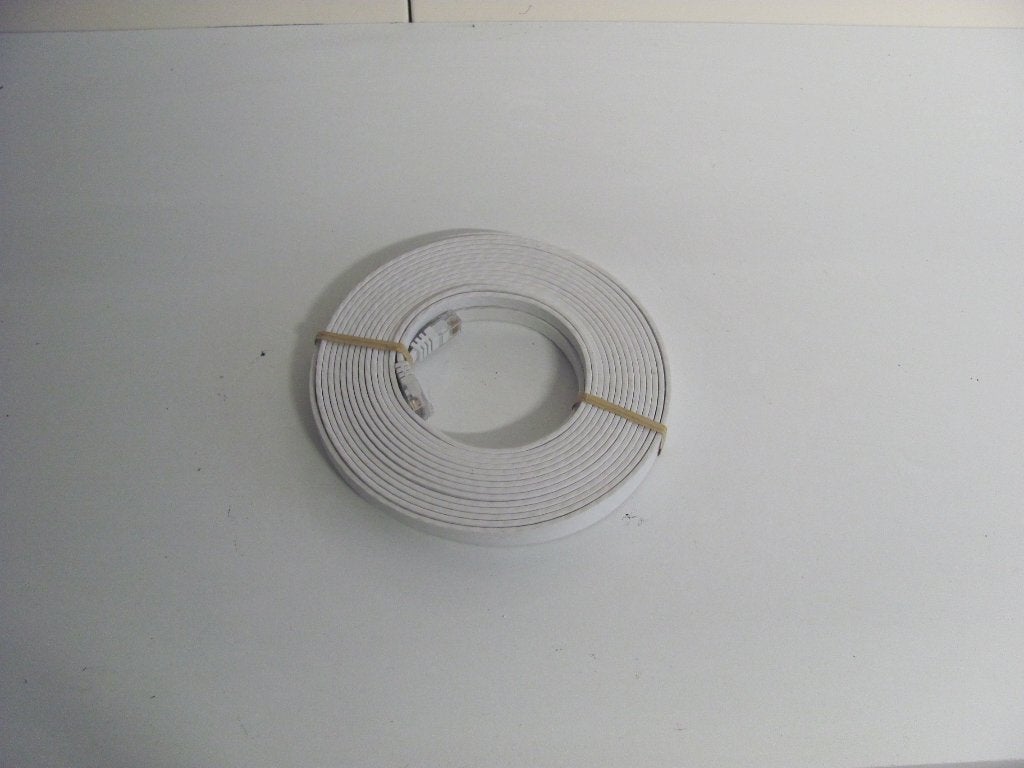 rol met ongeveer 10 mtr cat6 utp platte kabel, Ophalen of Verzenden, Zo goed als nieuw