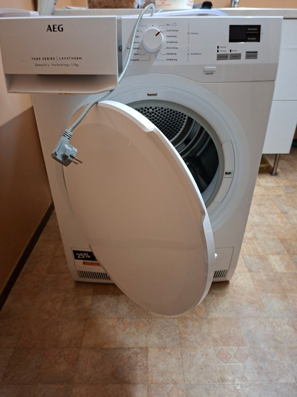 AEG Lavatherm 7000 Series SensiDry 1-7kg wasdroger, 6 tot 8 kg, Gebruikt, Anti-kreukfase, Ophalen of Verzenden