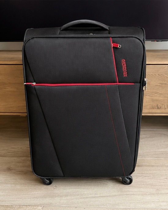 American Tourister Koffer, Sieraden, Tassen en Uiterlijk, Zo goed als nieuw, Zacht kunststof, 35 tot 45 cm, Wieltjes