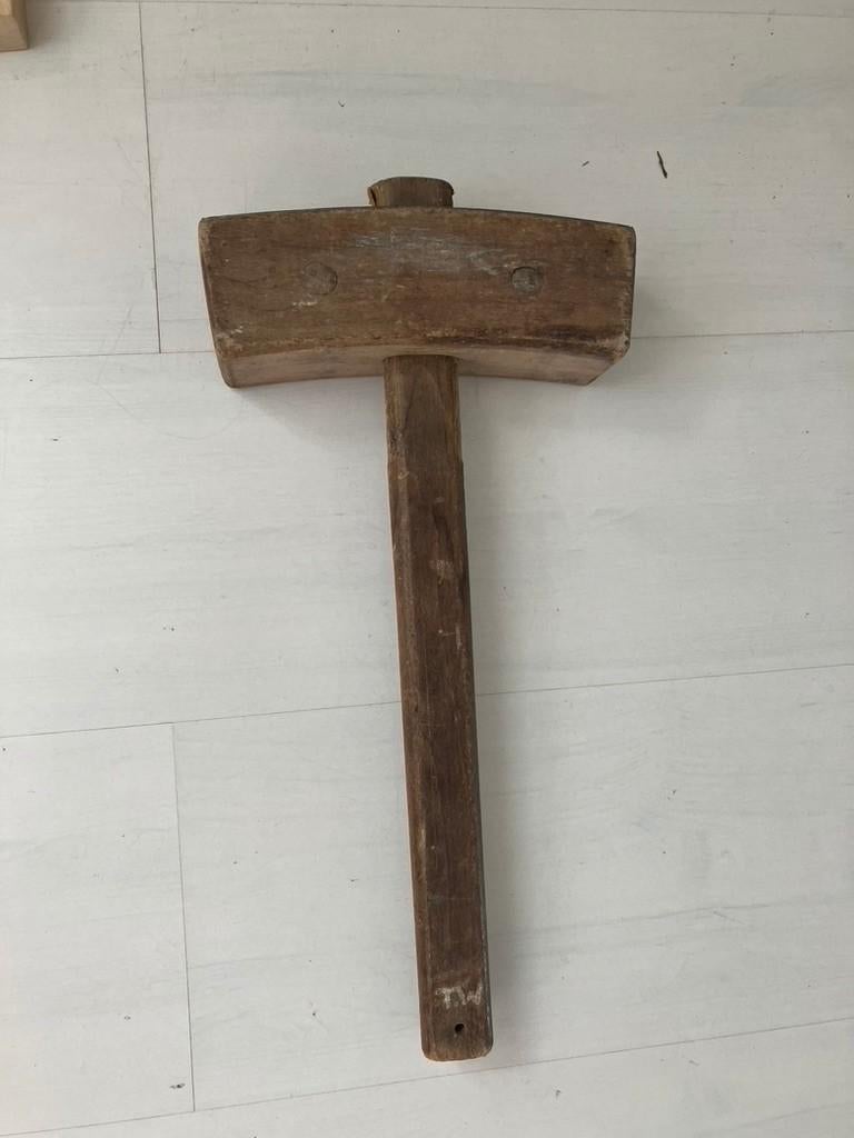 Houten hamer. Lengte 42 cm. Kop 21 cm breed., Antiek en Kunst, Ophalen of Verzenden
