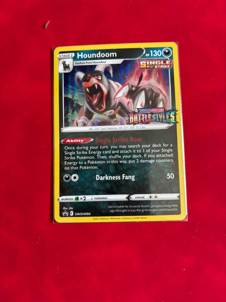 Houndoom SWSH black star, Ophalen of Verzenden, Zo goed als nieuw