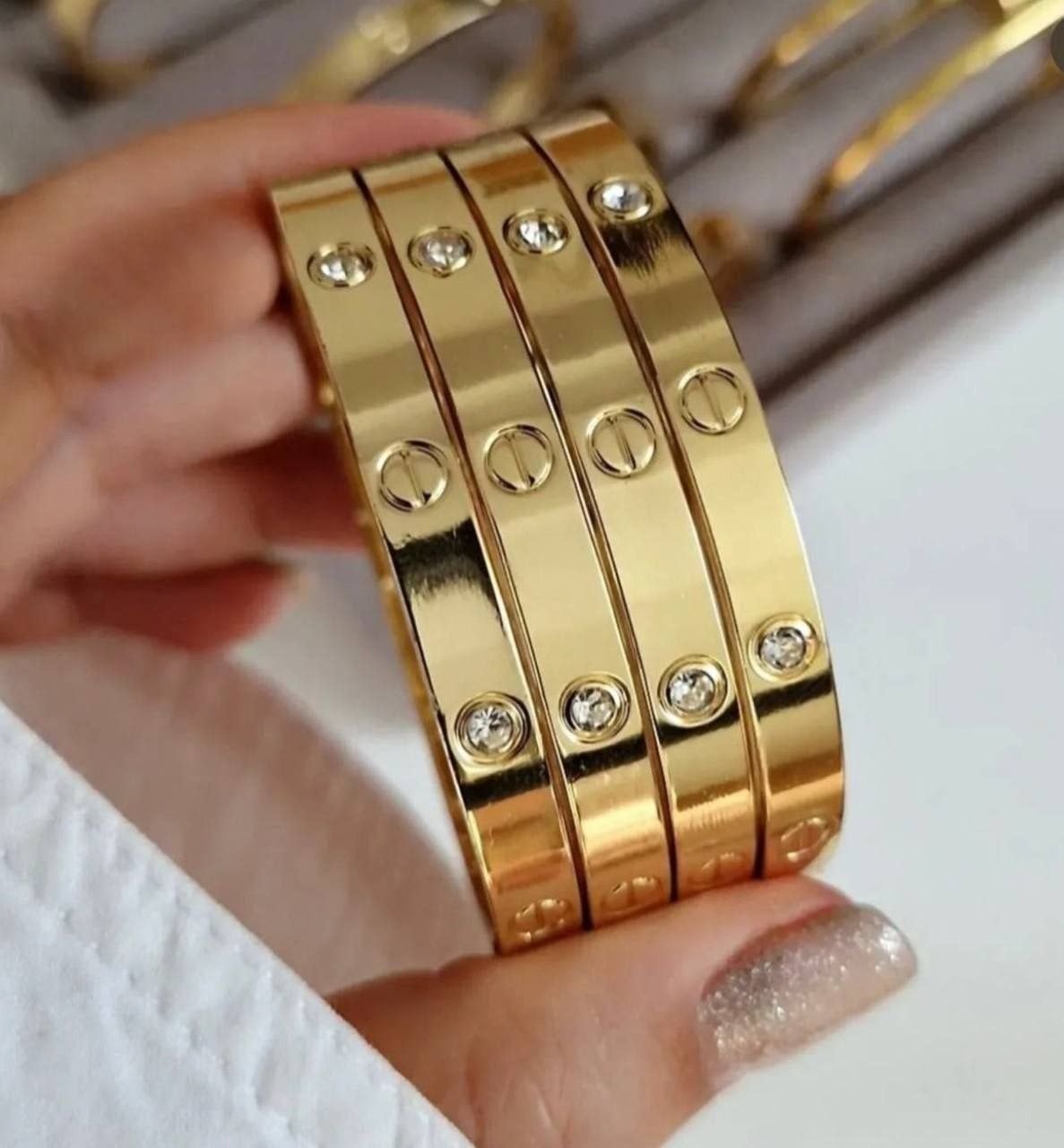 Gouden kleurArmbanden Set -, Love, Juste un Clou, Sieraden, Tassen en Uiterlijk, Armbanden, Met kristal, Staal, Nieuw, Ophalen of Verzenden