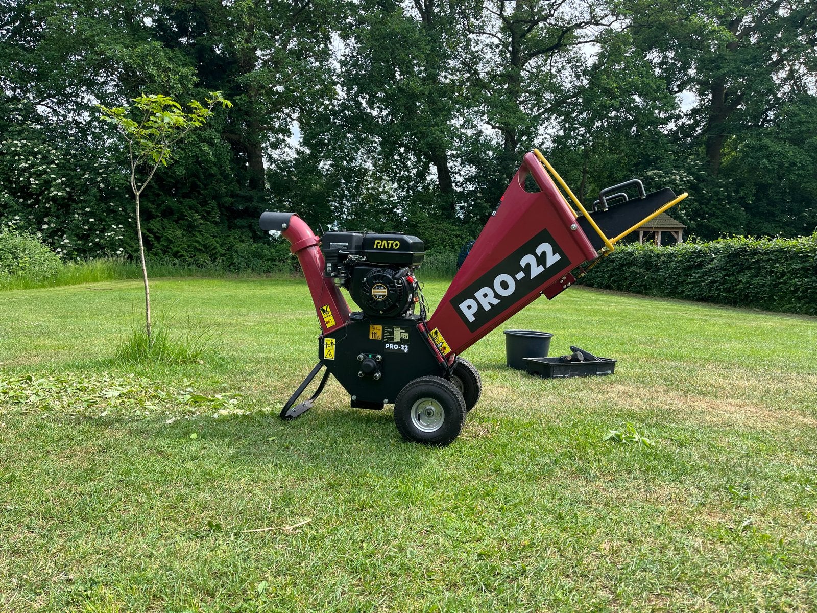 Krachtige Houtversnipperaar RATO PRO-22 Benzine, Ophalen, Gebruikt, Benzine