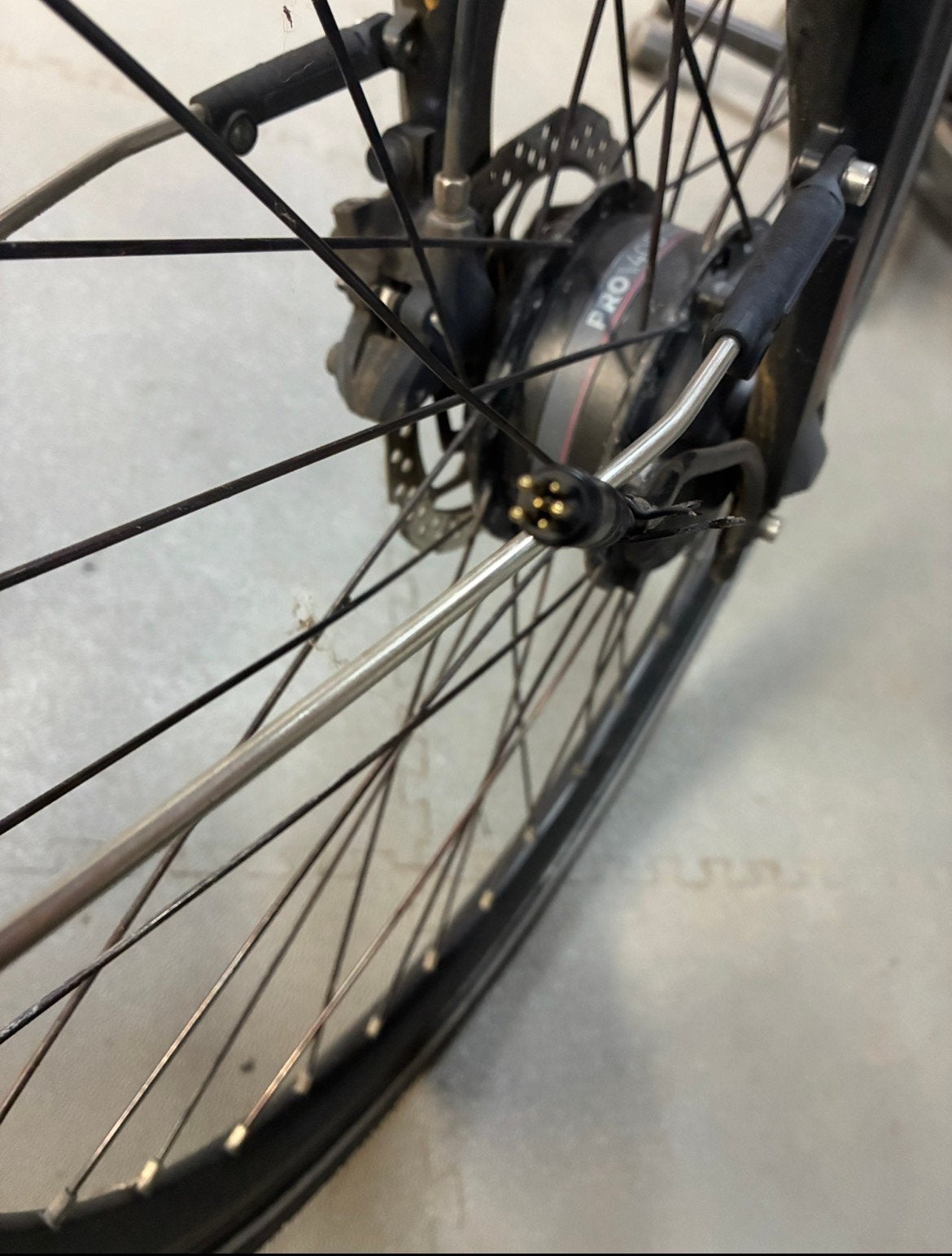 Stella livorno voorwiel motor pro 40d cobra 6 pins, Fietsen en Brommers, Ophalen of Verzenden, Zo goed als nieuw, Motor