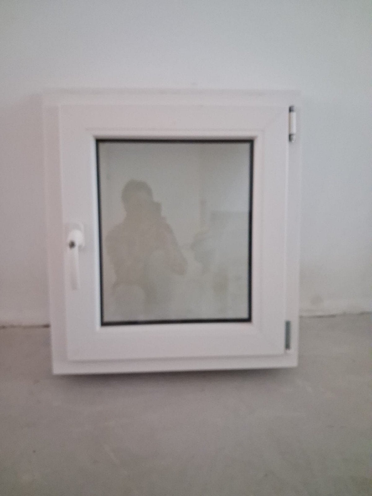 Badkamer /wc raam moet nu weg!, Ophalen, Kunststof, Minder dan 75 cm, Raamkozijn