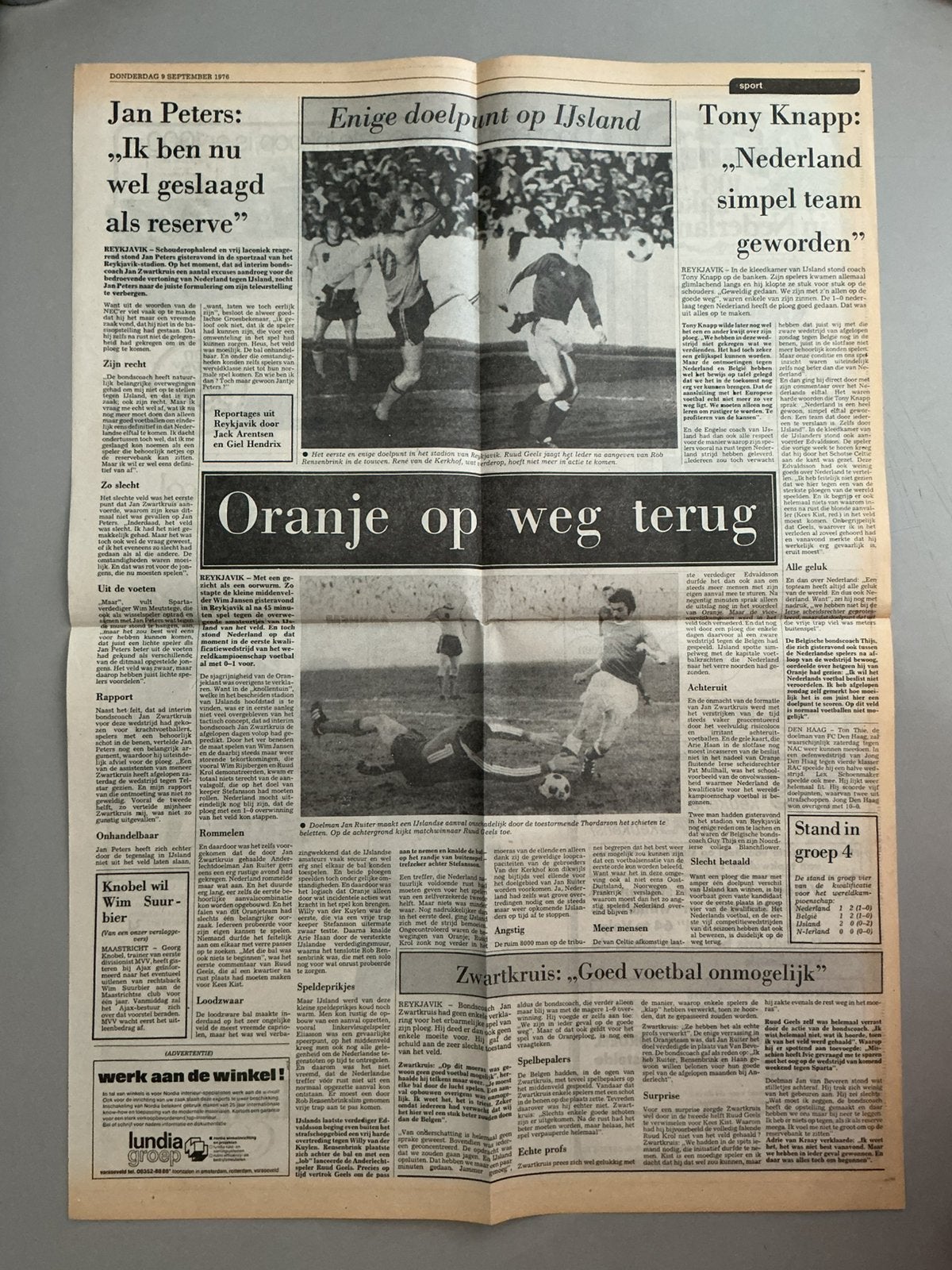 Voetbal krantenartikel IJsland Nederland sept 1976 Geels, Verzamelen, Ophalen of Verzenden, Knipsel(s)