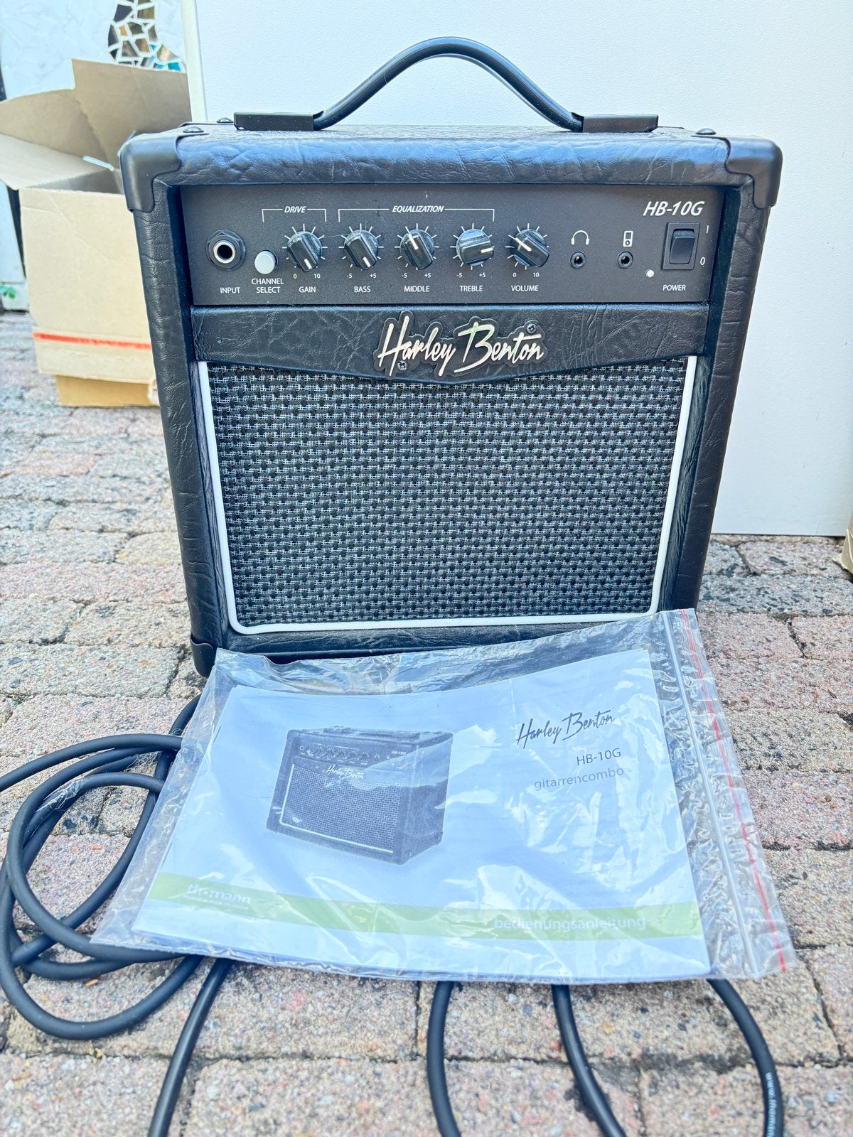 Harley Benton HB-10G Gitaarversterker, Muziek en Instrumenten, Versterkers | Bas en Gitaar, Ophalen of Verzenden, Zo goed als nieuw